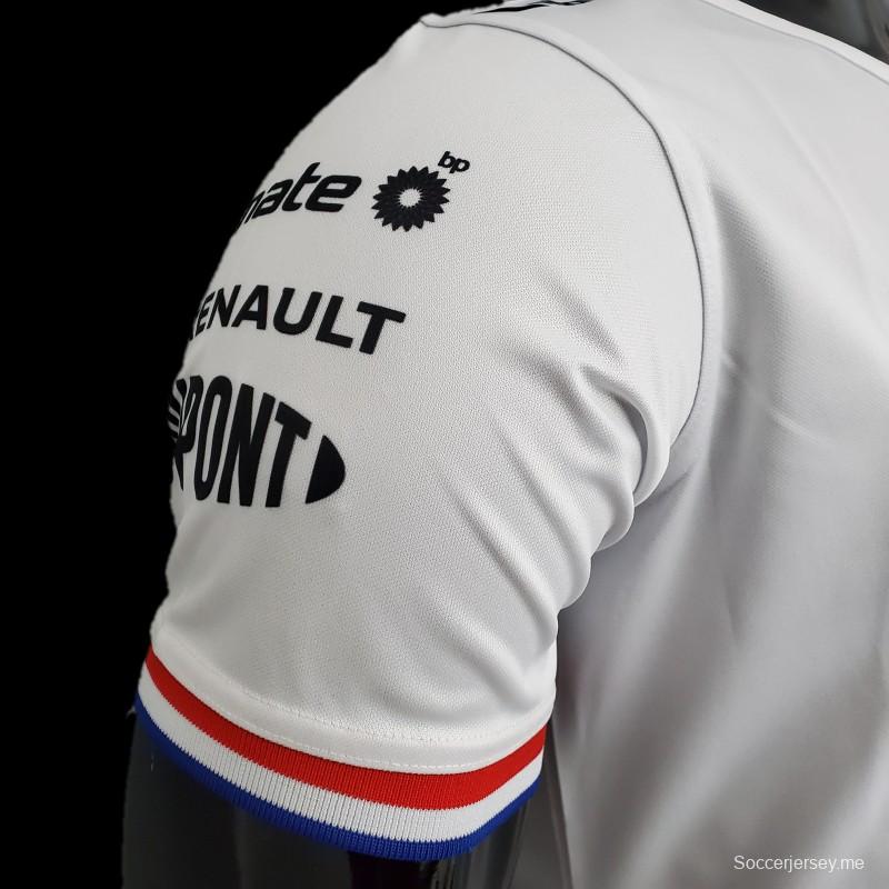 فورمولا 1 فورمولا 1؛ بدلة سباق فورمولا 1 جبلية بيضاء
