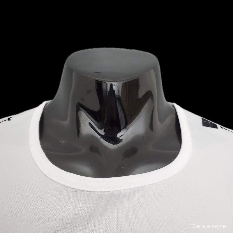 فورمولا 1 فورمولا 1؛ بدلة سباق فورمولا 1 جبلية بيضاء
