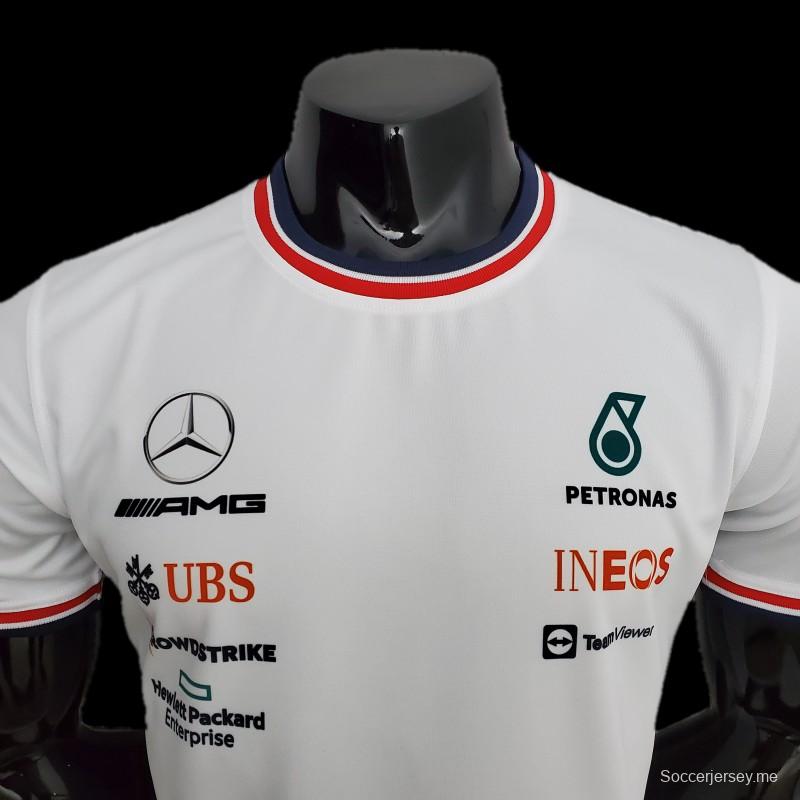 فورمولا 1 فورمولا 1 2022 مرسيدس بيضاء اللون الأبيض
