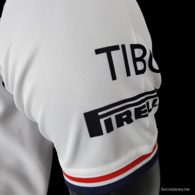 فورمولا 1 فورمولا 1 2022 مرسيدس بيضاء اللون الأبيض
