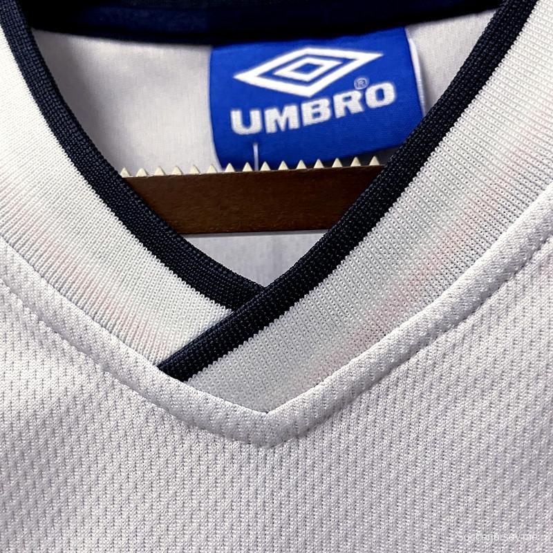 قميص كرة القدم الأيرلندي الرجعية 2002 أيرلندا خارج الديار
