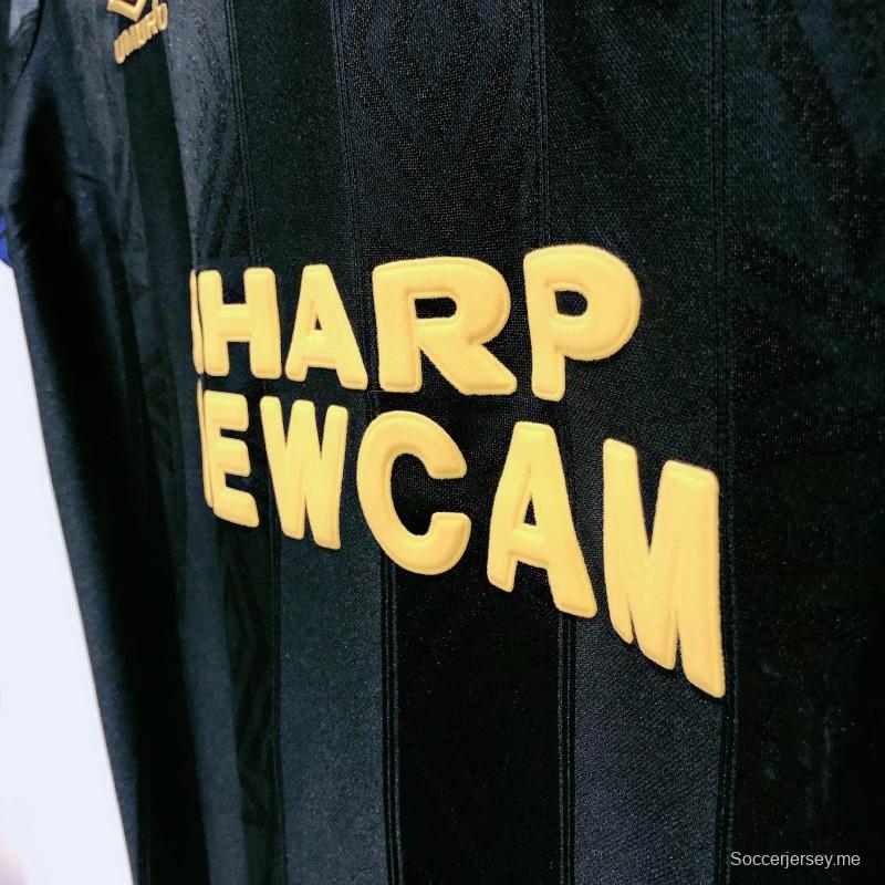 قميص فريق مانشستر يونايتد لكرة القدم 93/94 ريترو 93/94 خارج الديار
