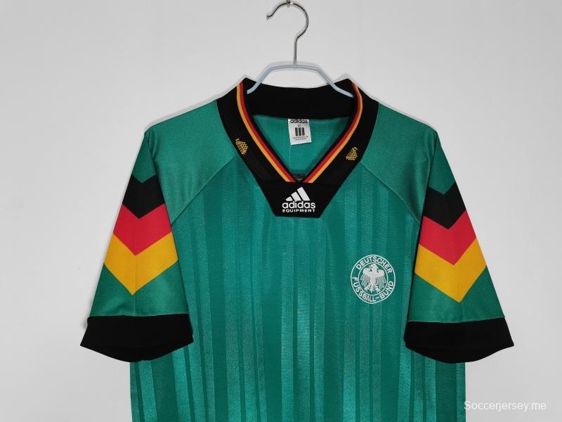 قميص منتخب ألمانيا لكرة القدم الرجعية 1992 خارج الديار
