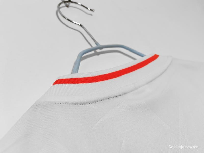 قميص كرة القدم الأيرلندي الرجعية 1990/92 خارج أيرلندا
