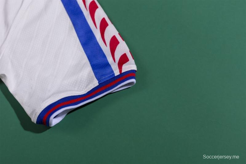 قميص كرة قدم جمهورية التشيك 1996 ريترو 1996 خارج الديار
