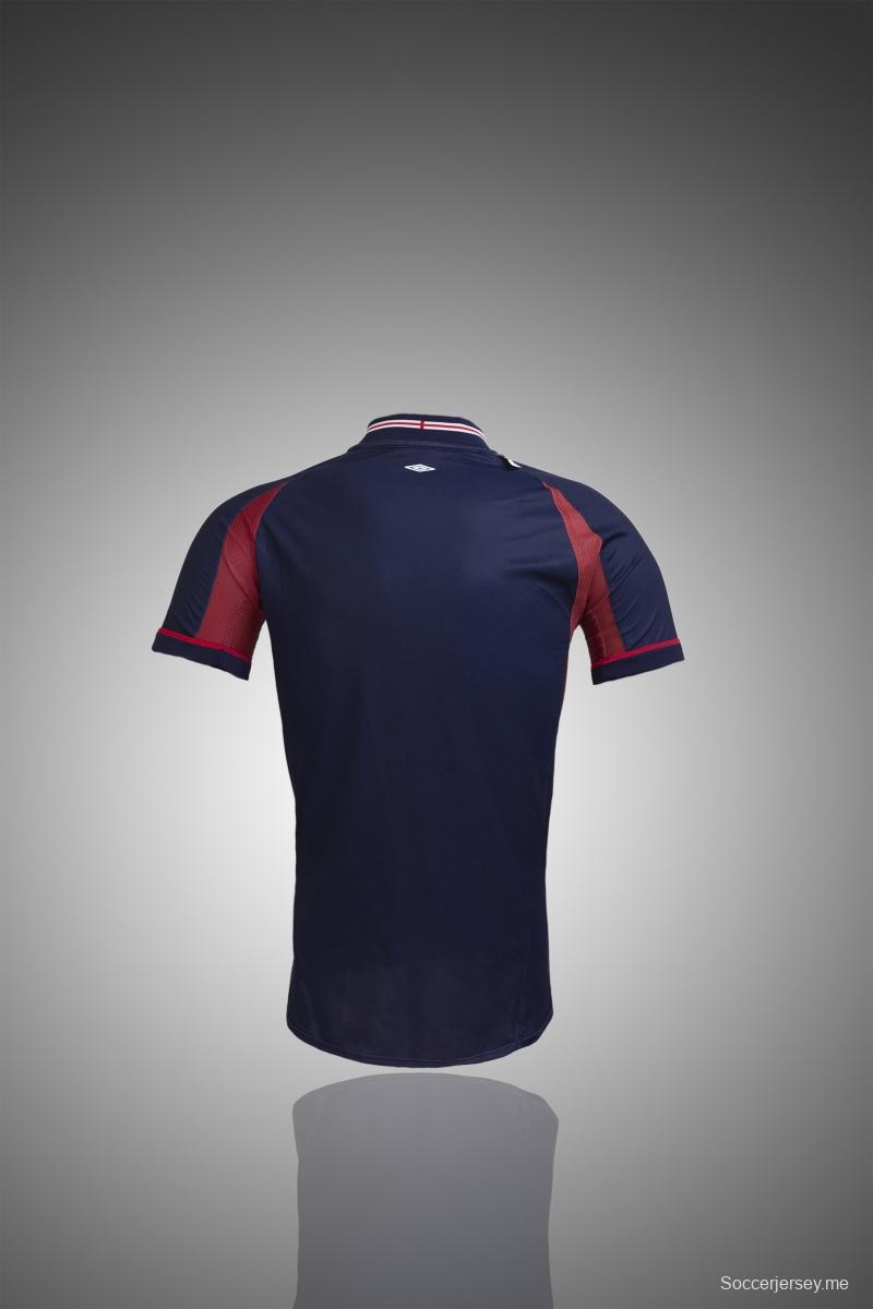 قميص كرة قدم ريترو إنجلترا 2002 قابل للانعكاس (أحمر/بحري)
