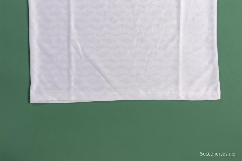 قميص كرة القدم RETRO 94/95 لإنتر ميلان خارج ملعبه
