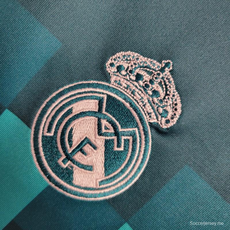 قميص ريترو طويل الأكمام 17-18 ريال مدريد الثالث أزرق اللون الأزرق
