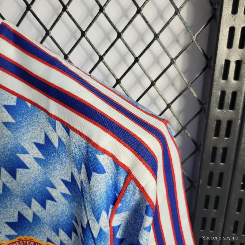 قميص مانشستر يونايتد 90/92 ريترو 90/92 خارج ملعبه
