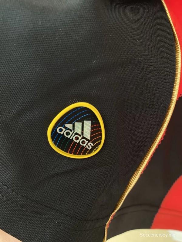 قميص ميلان 10/11 ريترو 10/11 قميص ميلان الرئيسي
