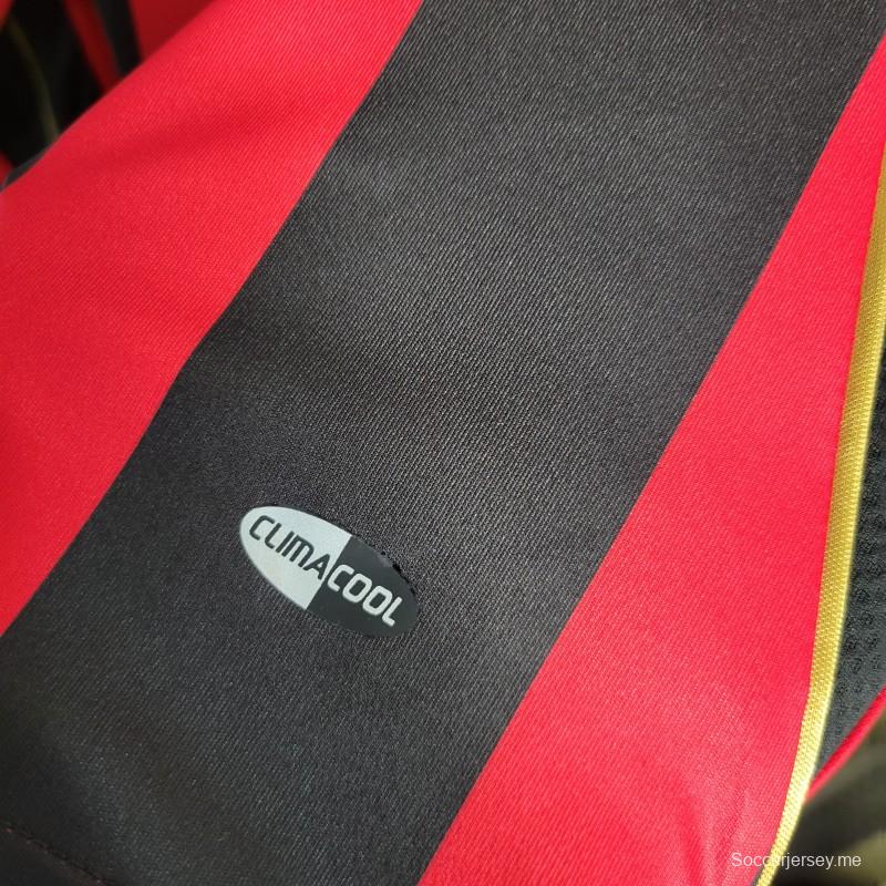 قميص ريترو بأكمام طويلة الأكمام لموسم 2006-07 ميلان الإيطالي
