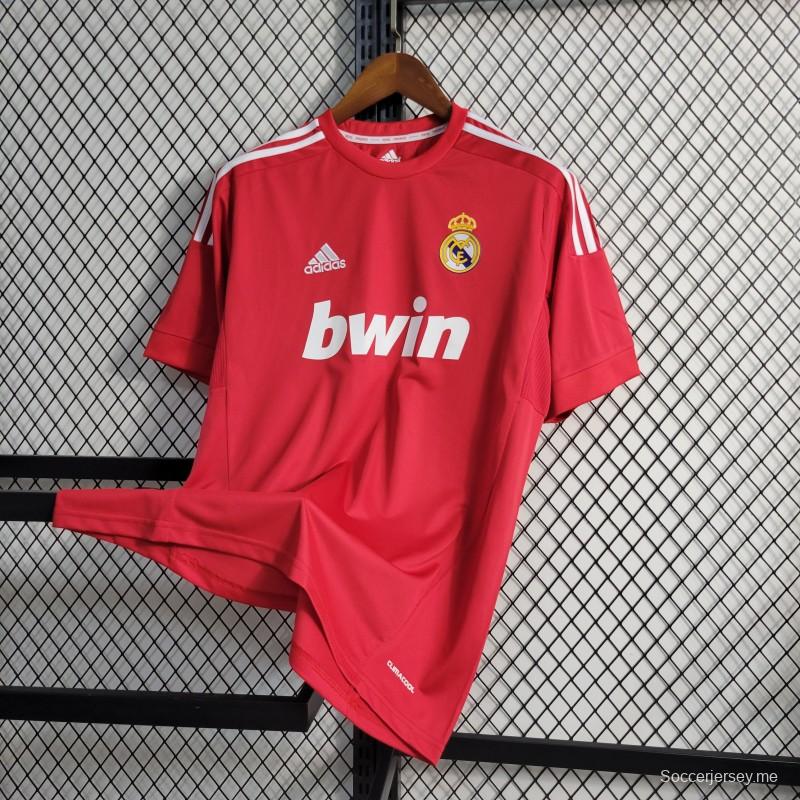 قميص ريترو11-12 ريال مدريد خارج الديار أحمر اللون الأحمر
