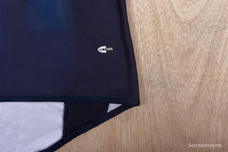 قميص نيوكاسل يونايتد الرجعية 04/05 خارج أرضه
