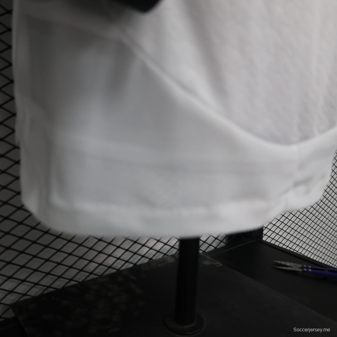 نسخة اللاعب 24/25 قميص ريال مدريد 24/25 ريال مدريد
