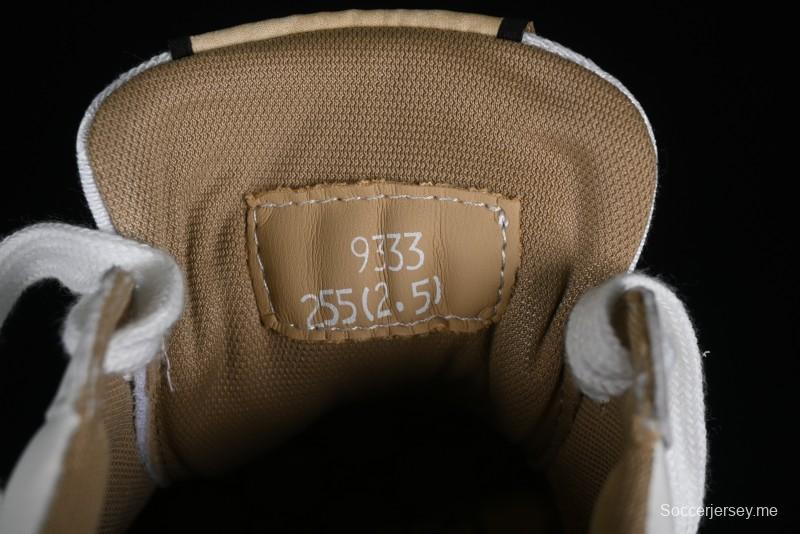 Gucci Chunky B Screener GG Sneakers Retro Style with Classic GG Canvas and Leather Trim - 9Y9209666