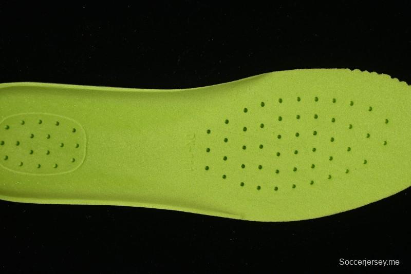 Gucci Chunky B Screener GG Casual Sneakers in Beige and Ebony GG Canvas with Leather Trim - 9Y9209666