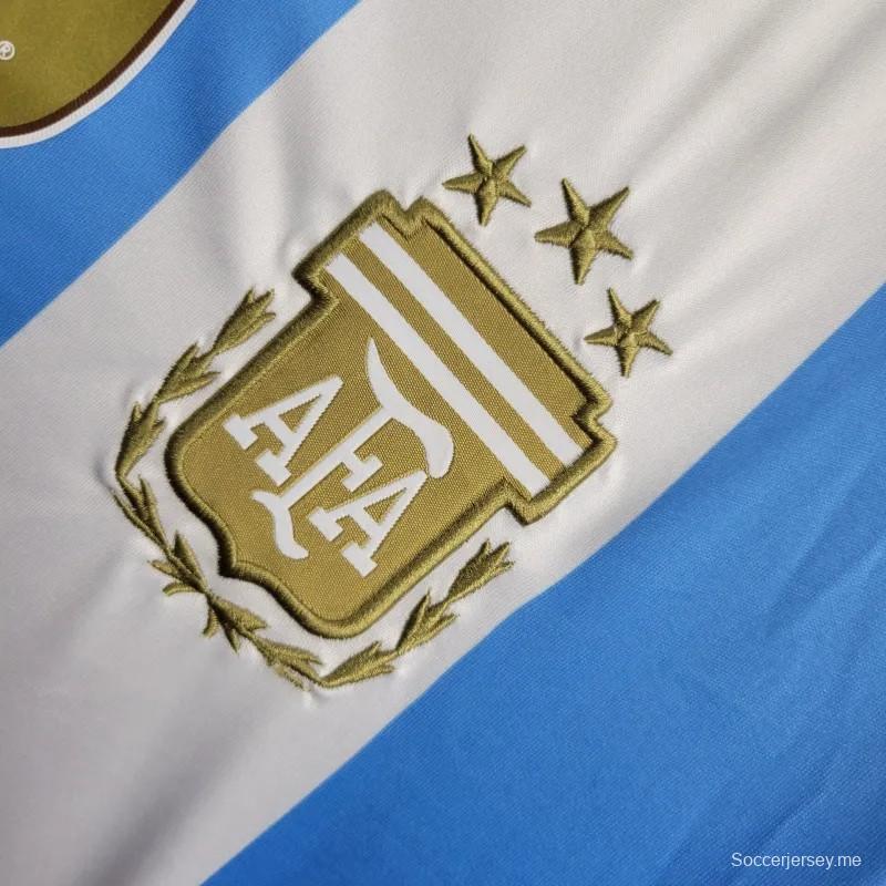 2024 قميص المنتخب الأرجنتيني بأكمام طويلة مع رقعة بطل 2024
