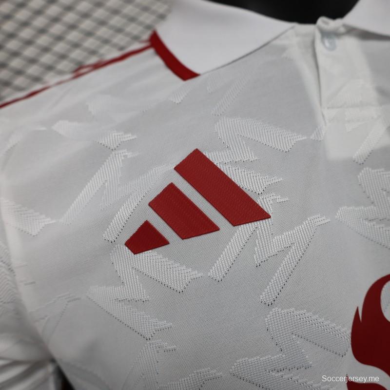 إصدار اللاعبين 25/26 قميص مانشستر يونايتد الأبيض الخاص 25/26