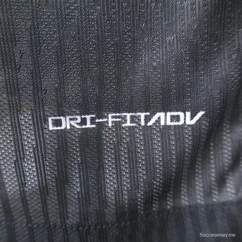 25/26 قميص أسود إصدار 25/26 لاعب برشلونة الإصدار الخاص من برشلونة