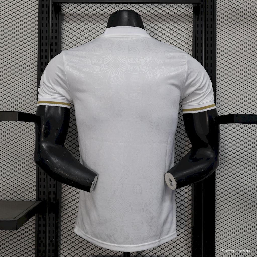 2024/25 نسخة اللاعب 2024/25 قميص أبيض بمناسبة الذكرى 125 لتأسيس بايرن ميونيخ