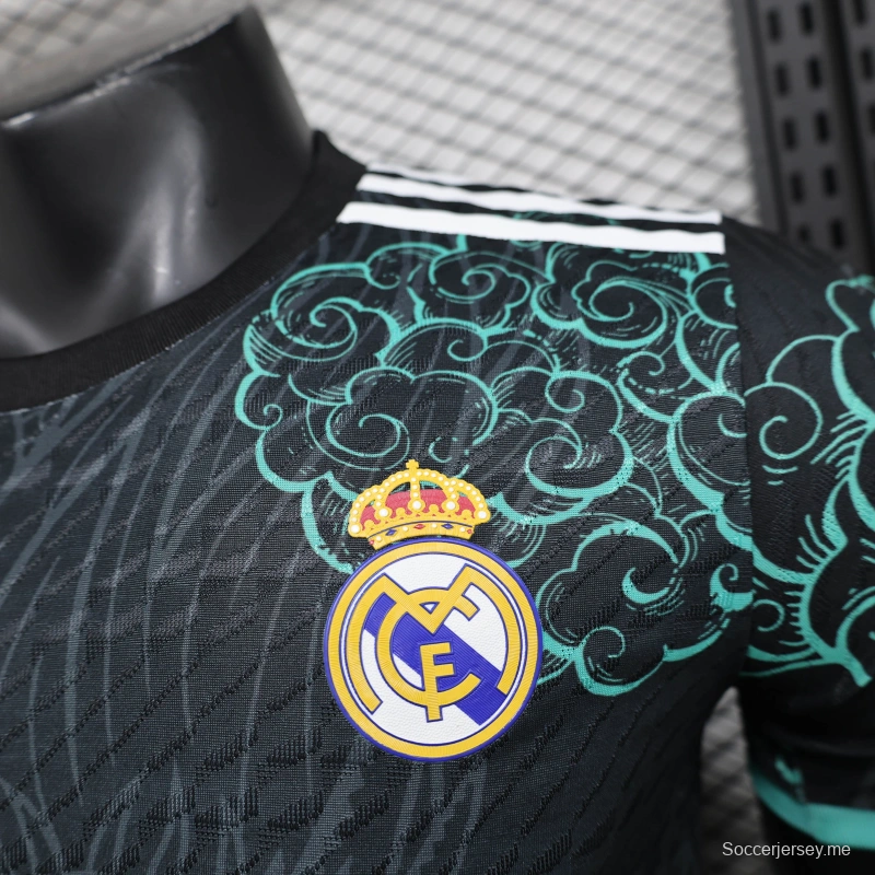 25/26 إصدار خاص من قميص ريال مدريد 25/26 إصدار خاص للاعبين