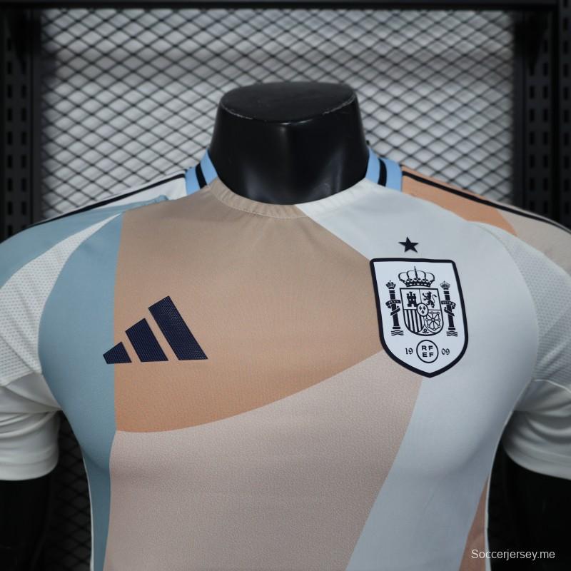 إصدار اللاعب 2025 قميص إسبانيا قبل المباراة أبيض بنقوش هندسية قبل المباراة 2025