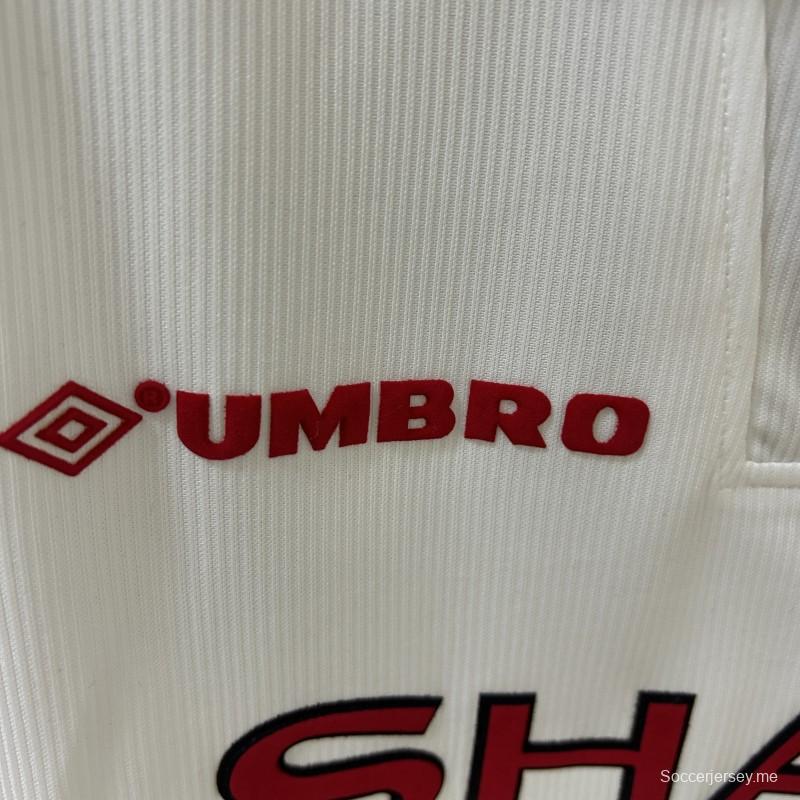 الإصدار التذكاري لمانشستر يونايتد 98/99 ريترو مانشستر يونايتد التذكاري