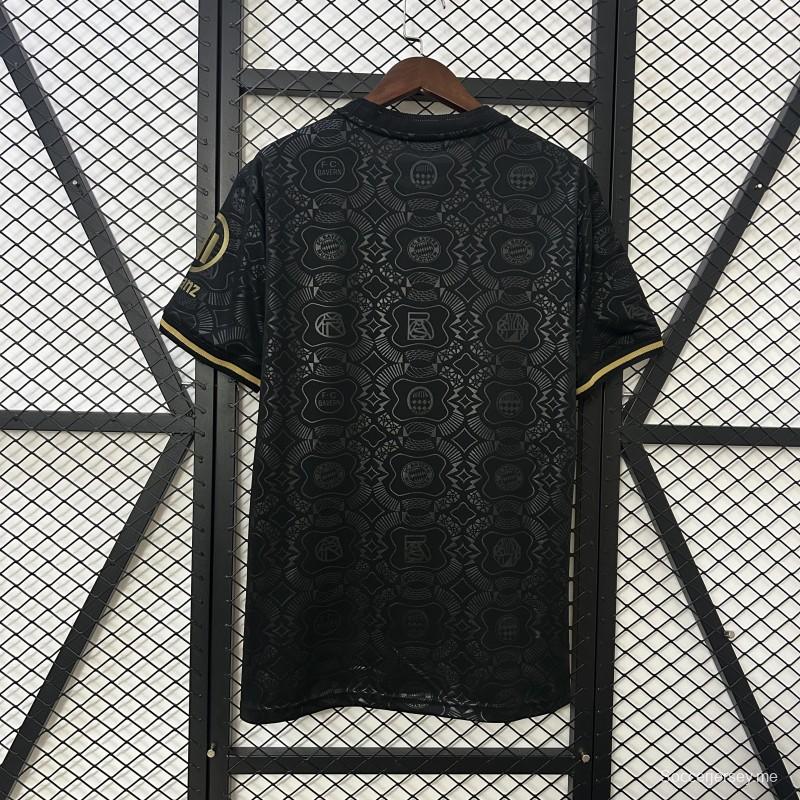 25/26 قميص بايرن ميونيخ بمناسبة مرور 125 عاماً على تأسيسه