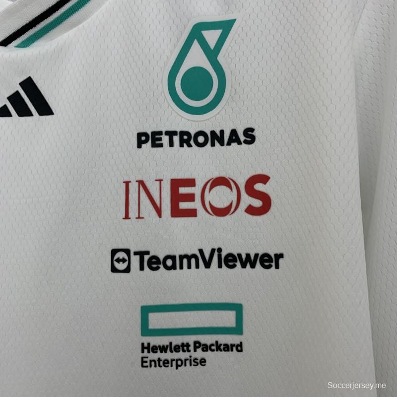 تي شيرت فورمولا 2025 فورمولا 1 AMG أبيض