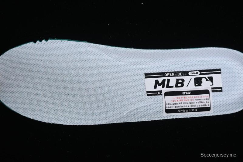 MLB Chunky Liner Basic New York Yankees Height Increasing Thick Sole Casual Sneakers - 3ASXCA12N50GRL