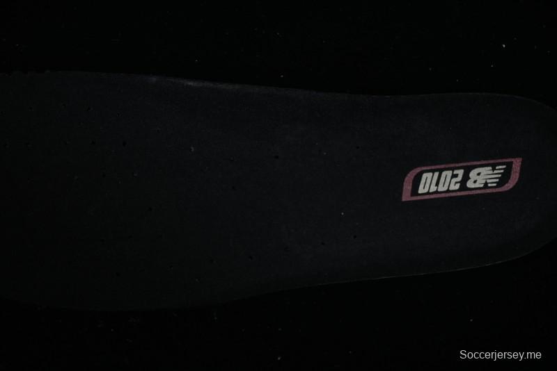 New Balance 2010 Series Retro Casual Running Shoes with Soft Suede and Nylon Mesh - M2010RN