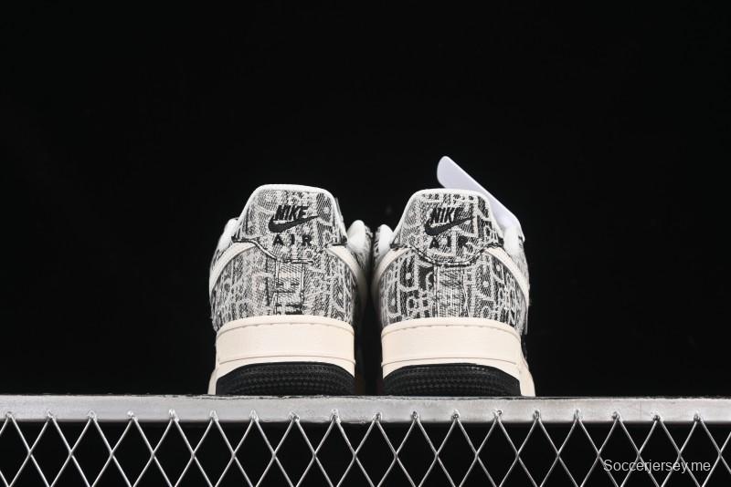 حذاء نايك اير فورس 1 '07 المنخفض من نايك اير فورس 1 '07 منخفض بنمط تعاون ديور أسود أبيض سووش سنيكرز كاجوال - XS1958-581