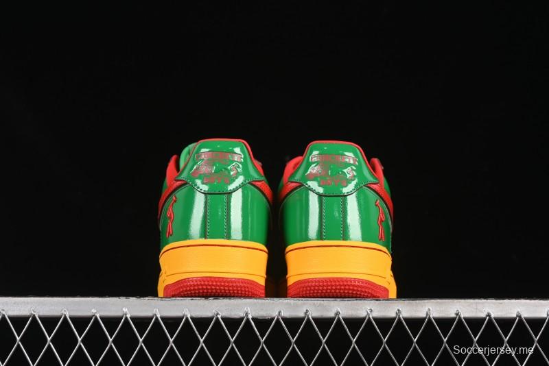 حذاء نايك اير فورس 1'07 المنخفض من نايك اير فورس 1'07 ليل ياكتي كاجوال مع تصميم متعدد الألوان من الجلد اللامع - IH4383-300