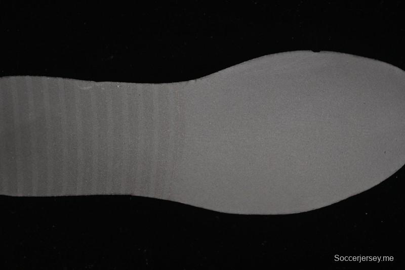 حذاء الجري الكلاسيكي من نايك V5 RNRR ميلينيوم ميلينيوم كلاسيكي بنعل وسطي من الفوم - HJ5228-800