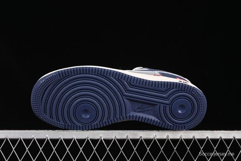 حذاء نايك اير فورس 1 '07 منخفض سوبريم سوبريم بالتعاون مع نايك باللون الرمادي والأزرق الكاجوال - HH7518-054