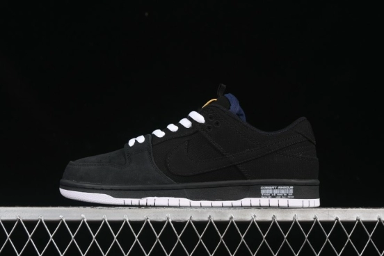 حذاء تزلج نايك SB Dunk Low Pro ISO باللون الأسود المطاطي SB منخفض السقف - CD2563-006