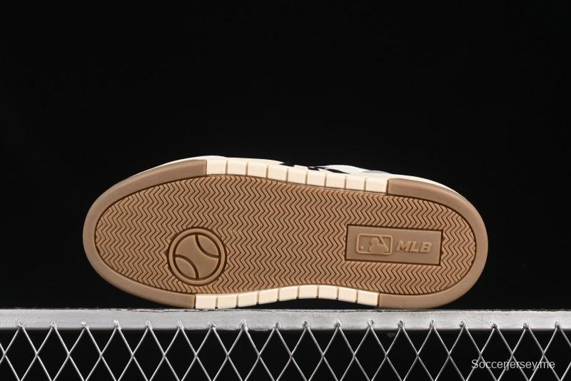 صنادل نيويورك يانكيز يانكيز ذات بطانة مكتنزة متوسطة من الدنيم بنقشة أحادية - 3ASXXCA12N50IVS