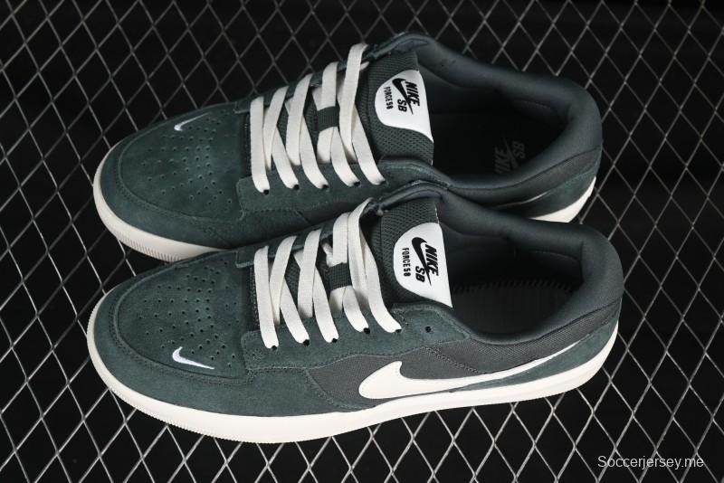 حذاء تزلج ريترو 58 ريترو من نايك SB Force 58 ريترو - DV5477-301