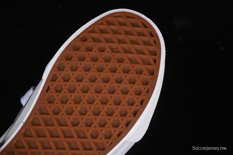 حذاء رياضي ريترو مكتنزة منخفض السقف من فانس كنو سكول - VN000D6ZH2B