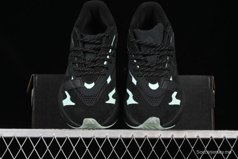 حذاء الجري لايتبليز مير JR1058 من أديداس لايتبليز مير JR1058