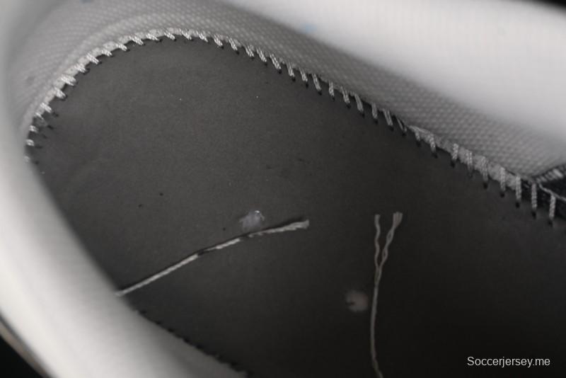 حذاء نايك اير جوردان 1 لاو AJ1 ريترو كاجوال من نايك باللون الرمادي الأبيض الأسود - IH0649-021