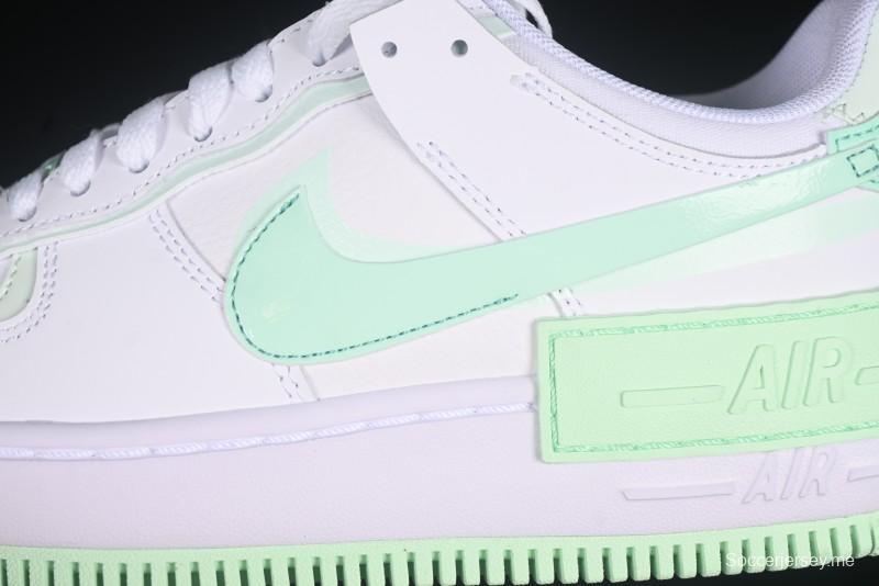 حذاء رياضي نايك اير فورس 1 شادو خفيف الوزن خفيف الوزن منخفض الكاجوال - FZ3773-100