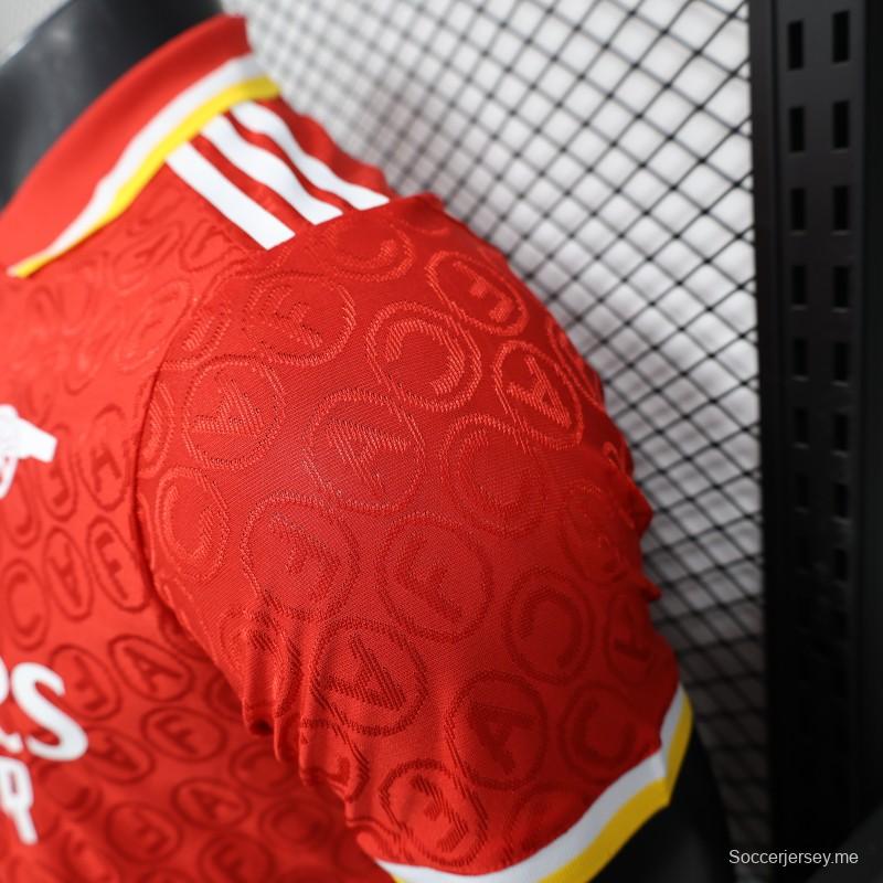 إصدار اللاعب 25/26 قميص بولو أحمر من أرسنال بولو 25/26