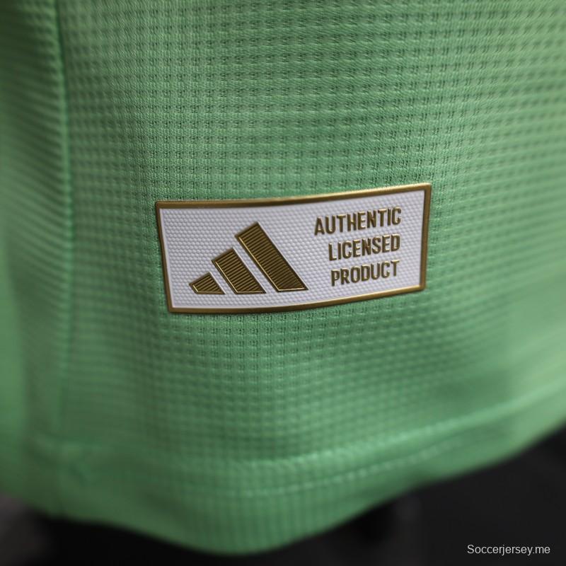 إصدار اللاعب 25/26 قميص حارس مرمى ليفربول الأخضر 25/26