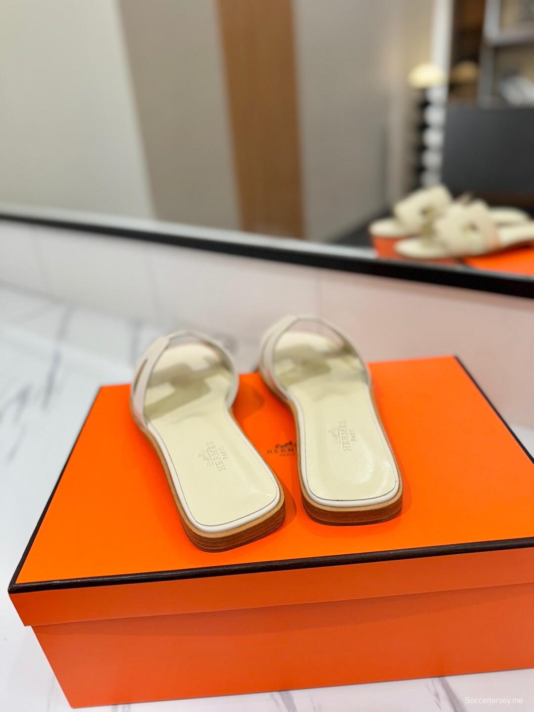 2025 Women Hermès Beige Leather Slippers