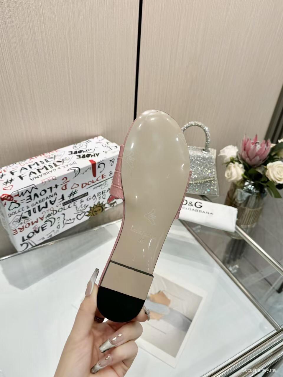 2025 Women Dolce & Gabbana Pink Leather Slippers LY00190