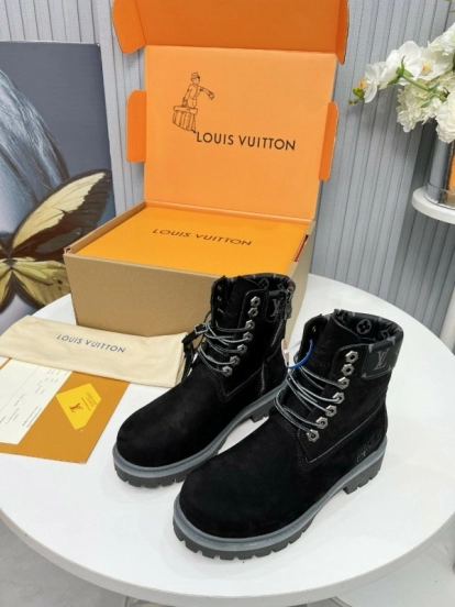 2024 Unisex Louis Vuitton Black Suede Leather 6 Inch Waterproof Embossed Leather Ankle Boots MJ00450