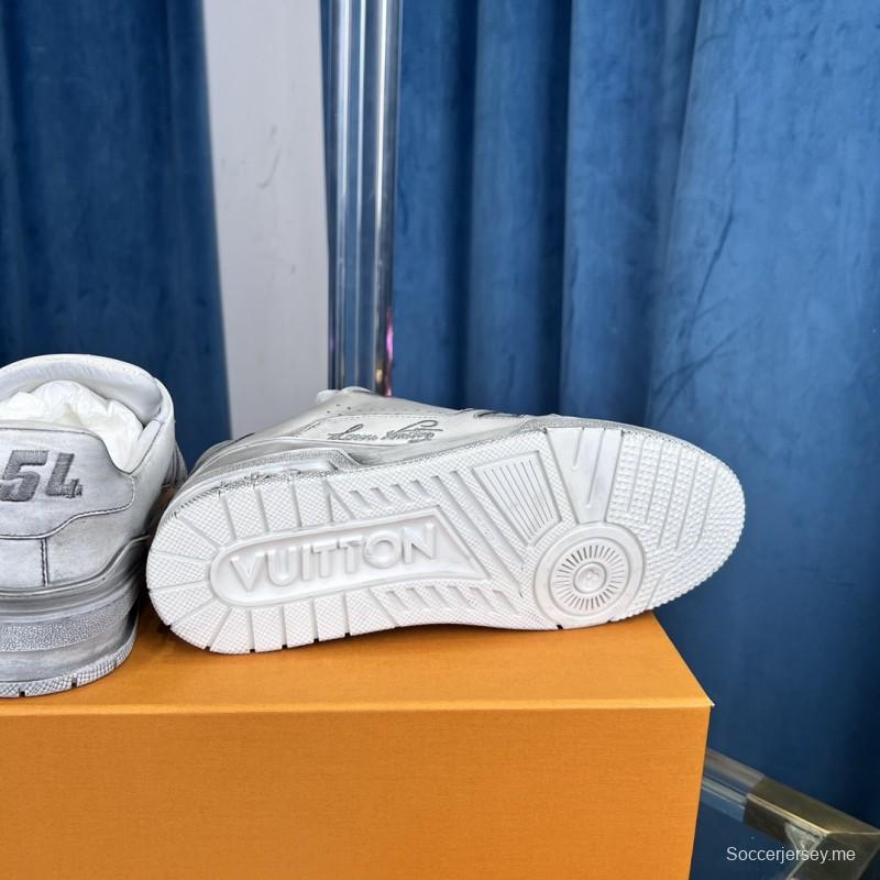 2025 Unisex Louis Vuitton Silver Leather LV Trainer
