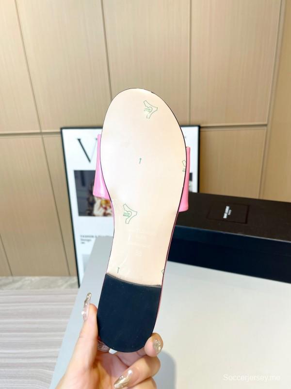 2025 Women Yves Saint Laurent Pink Patent Leather Slippers