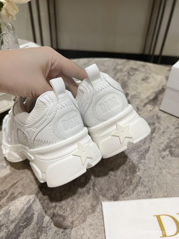 2025 Women Dior White Fabric Running Shoes KFY00370